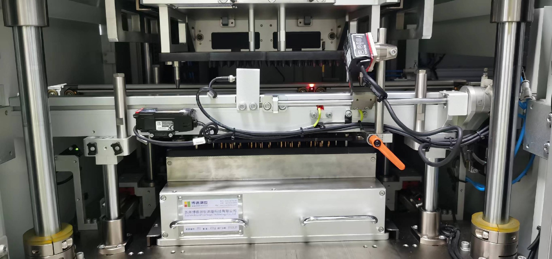 07-PCBA_在线烧录及FCT测试夹具.jpg